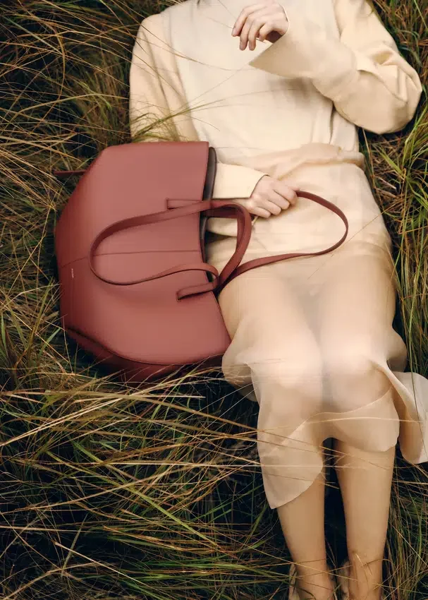 Cyme Edition – teksturowana terakota