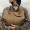 Cyme Mini Edition – teksturowana, w kolorze dymnej oliwki