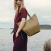 Cyme Tote Edition – teksturowana, w kolorze dymnej oliwki