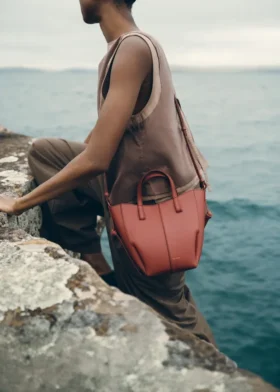 Cyme Tote Nano Edition – teksturowana terakota