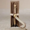 Etui na karty Kayé z serii Textured Duo w kolorze Chalk