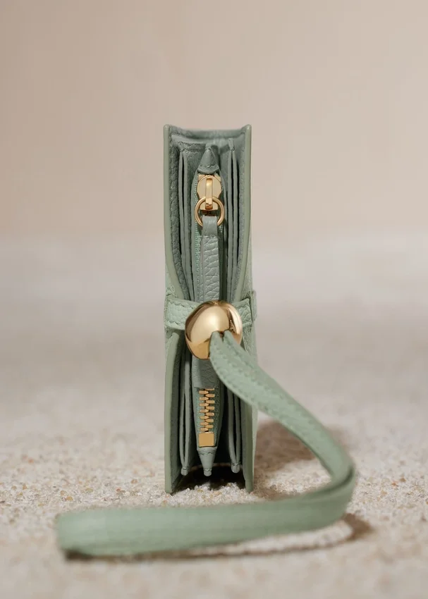 Etui na karty Kayé z serii Textured Duo w kolorze świeżego migdału