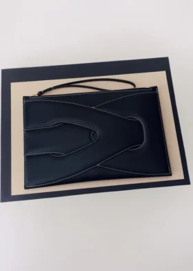 Etui Nodde w kolorze czarnym