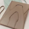 Etui Nodde w kolorze taupe