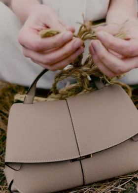 Mokki Mini Edition – teksturowany, kolor taupe