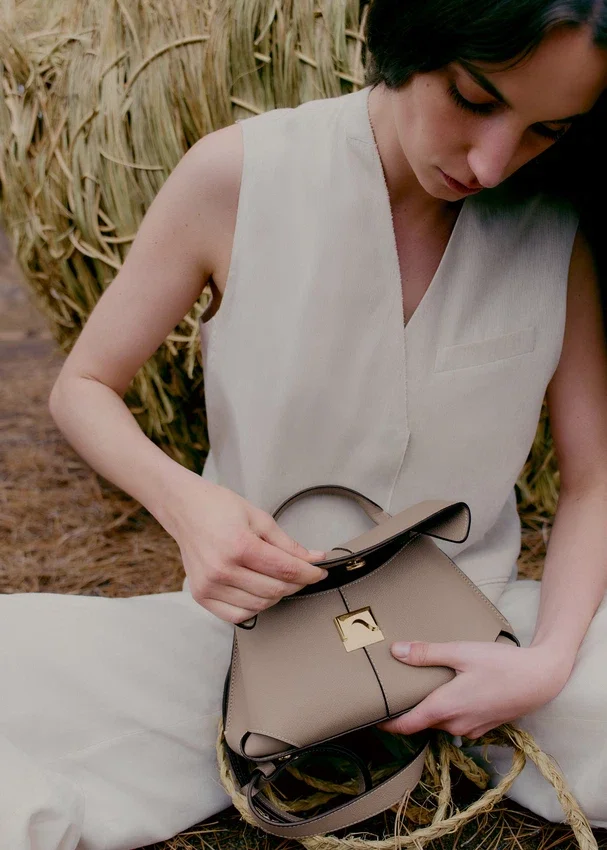 Mokki Mini Edition – teksturowany, kolor taupe