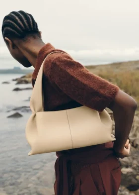Numéro Neuf East West Edition Textured Sand